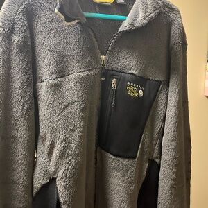 Men’s Mountain Hardwear Fleece